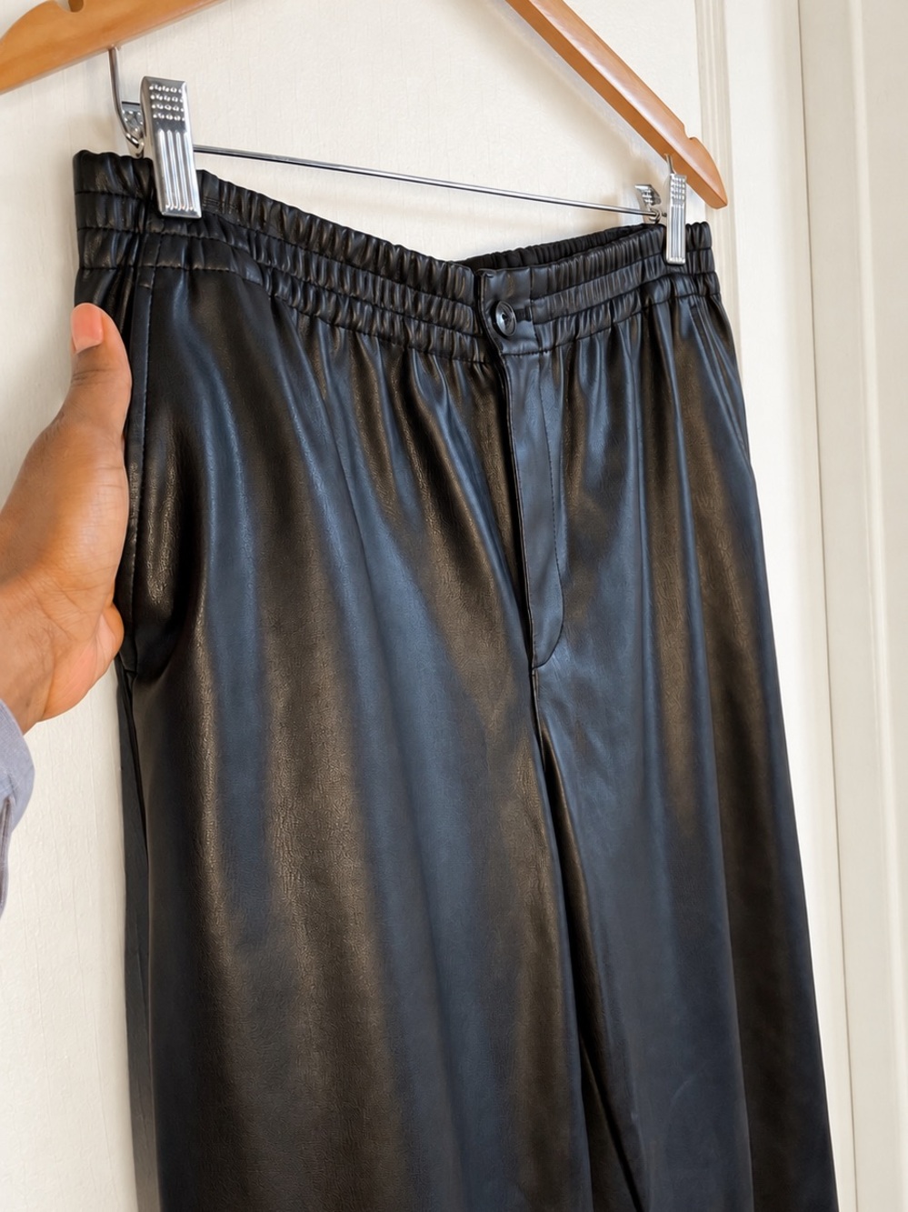 Madewell Black Vegan Faux Leather Trousers Pants Pull On Elastic MC153 - Picture 6 of 9